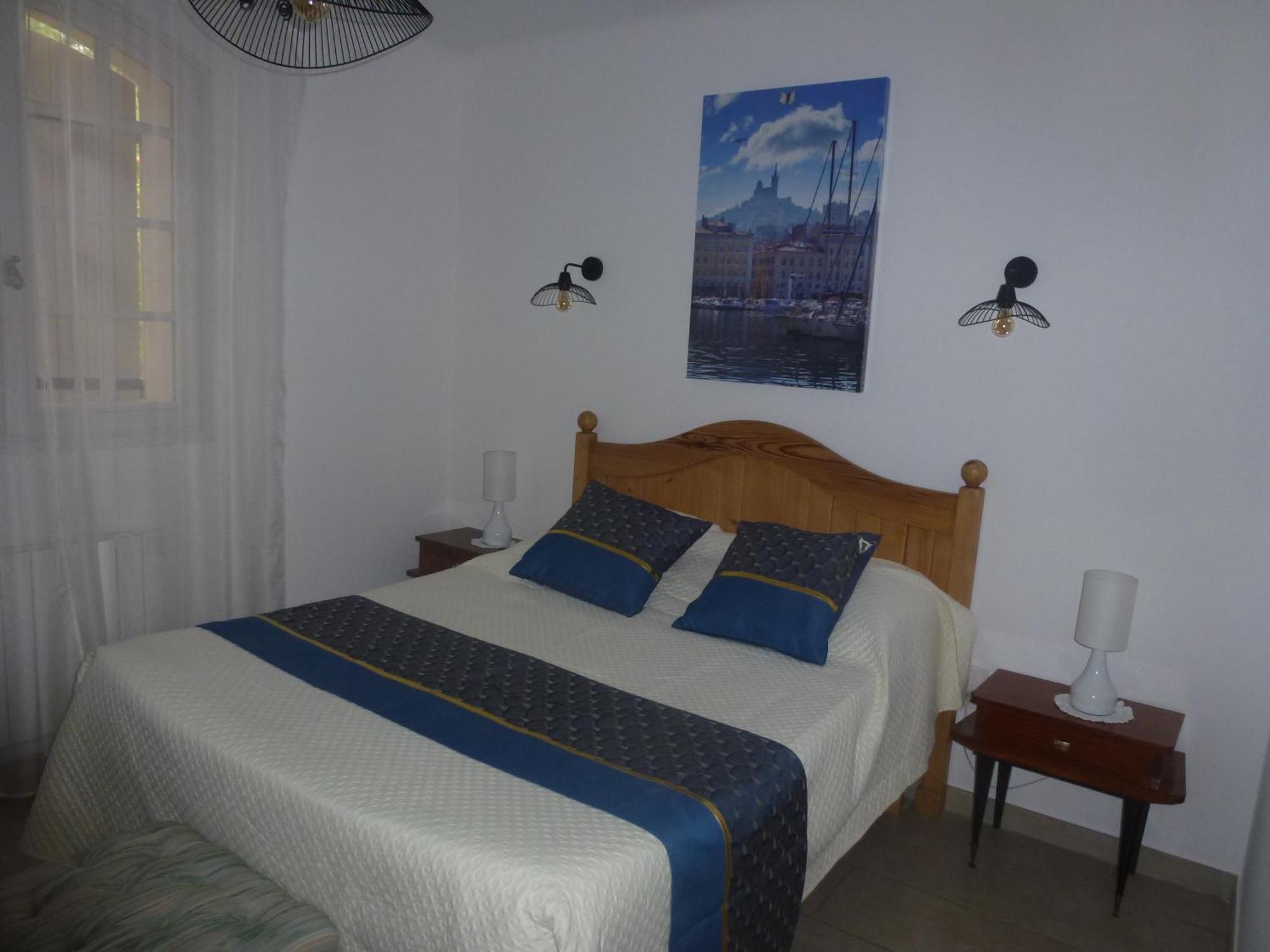 Chambre D'Hotes La Pinede Lambesc Exterior photo